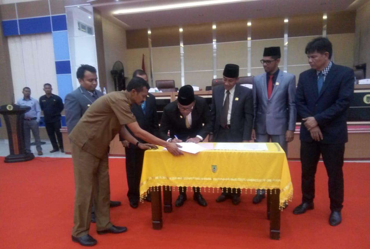 APBD Rohil 2019 Disahkan Rp1,9 Triliun